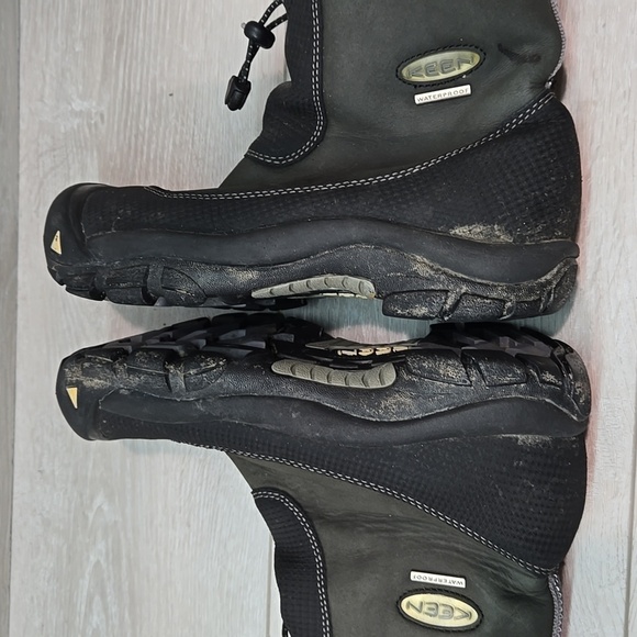 Keen Womens Vail Primaloft 200 gr insolation outsole Leather Boots shoes sz 6.5 - Picture 10 of 14